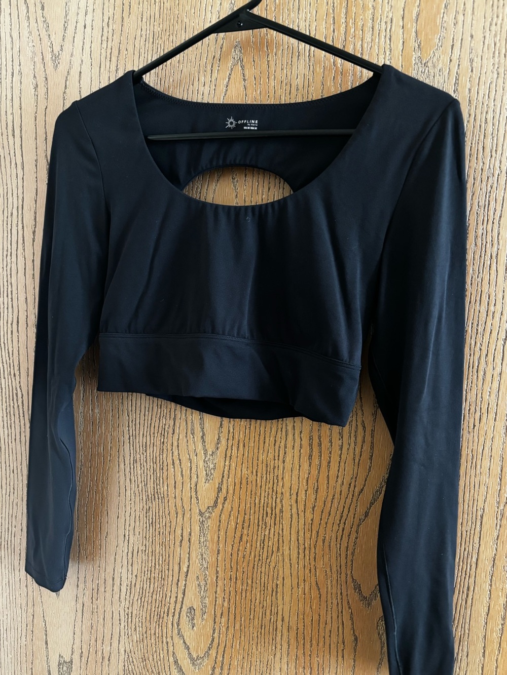 Offline by Aerie Black Long Sleeve Crop Workout Top with Back Cutout - Medium